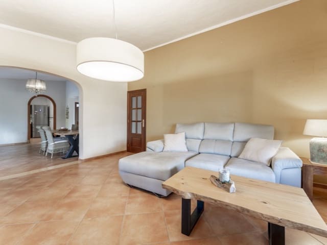 4 chambre Finca/Maison de Campagne à vendre à Santa María del Camí avec piscine garage - 1 200 000 € (Ref: 9470536)