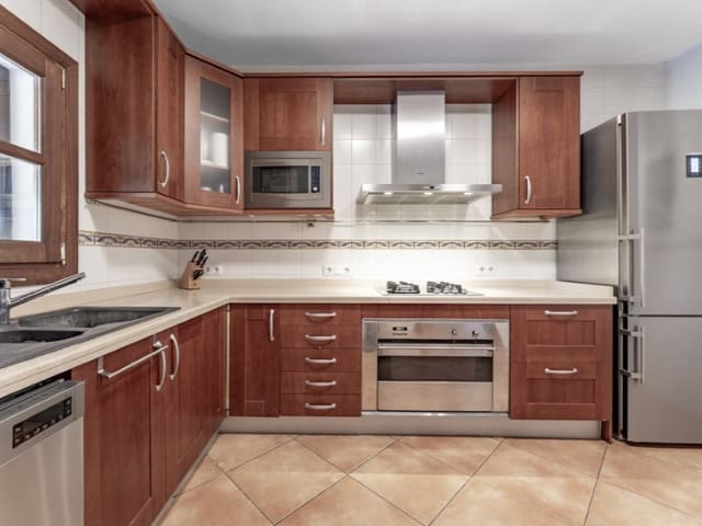 4 chambre Finca/Maison de Campagne à vendre à Santa María del Camí avec piscine garage - 1 200 000 € (Ref: 9470536)