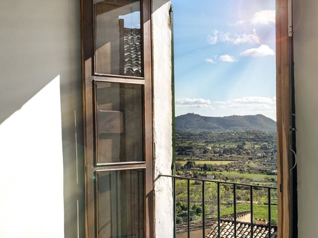 Chalet de 2 habitaciones en Selva en venta con garaje - 420.000 € (Ref: 9497523)