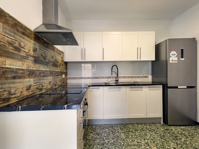 Chalet de 2 habitaciones en Selva en venta con garaje - 420.000 € (Ref: 9497523)