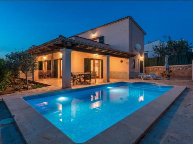 3 slaapkamer Villa te koop in Cala Llombards, Santanyí met zwembad - € 1.290.000 (Ref: 9510307)