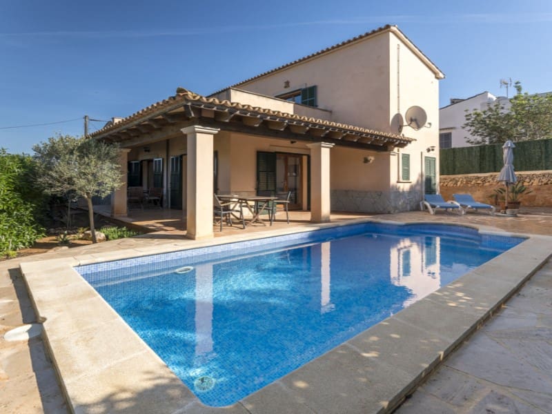 3 slaapkamer Villa te koop in Cala Llombards met zwembad - € 1.290.000 (Ref: 9510307)