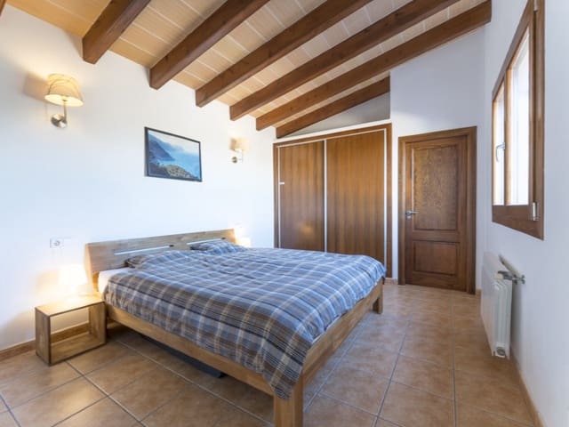 3 slaapkamer Villa te koop in Cala Llombards, Santanyí met zwembad - € 1.290.000 (Ref: 9510307)