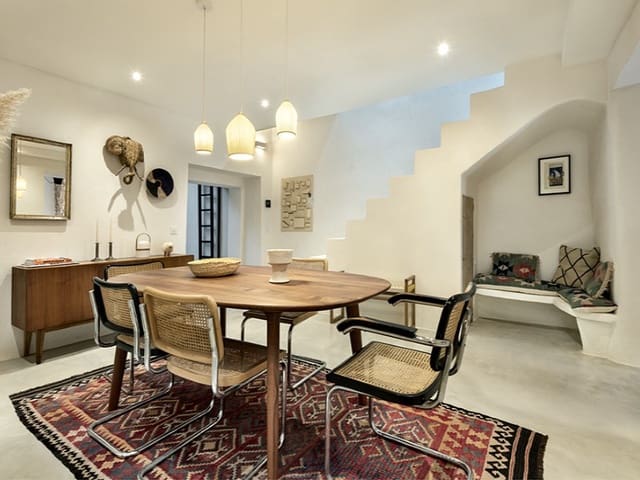 2 slaapkamer Villa te koop in Algaida met garage - € 695.000 (Ref: 9519092)