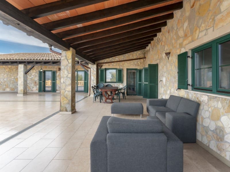 4 soveværelse Finca/Landehus til salg i Montuiri med swimmingpool garage - € 1.450.000 (Ref: 9524686)