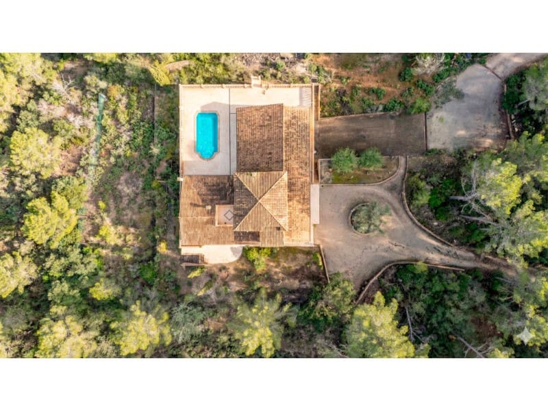 4 soveværelse Finca/Landehus til salg i Montuiri med swimmingpool garage - € 1.450.000 (Ref: 9524686)