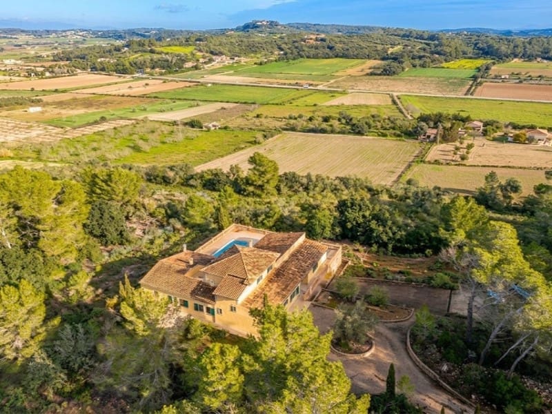 4 slaapkamer Finca/Landhuis te koop in Montuiri met zwembad garage - € 1.450.000 (Ref: 9524686)