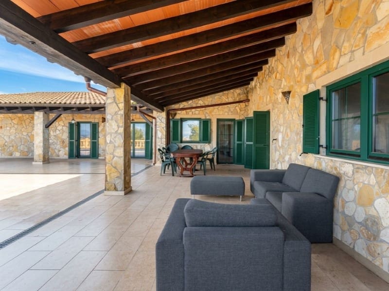 4 slaapkamer Finca/Landhuis te koop in Montuiri met zwembad garage - € 1.450.000 (Ref: 9524686)