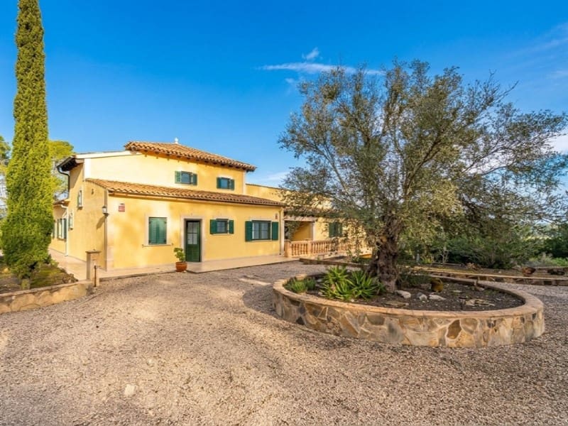 4 slaapkamer Finca/Landhuis te koop in Montuiri met zwembad garage - € 1.450.000 (Ref: 9524686)