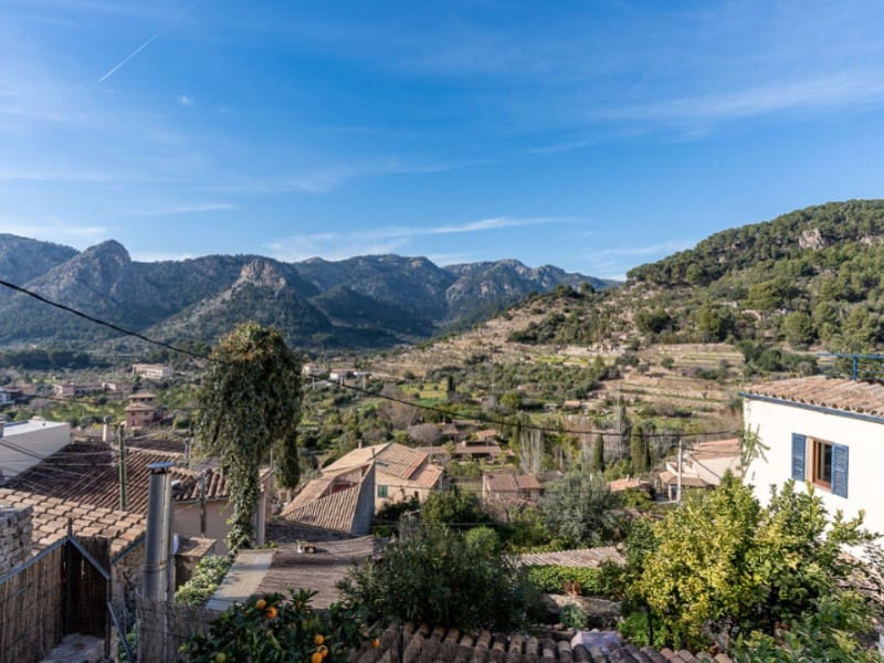 3 bedroom Villa for sale in Bunyola - € 600,000 (Ref: 9528396)