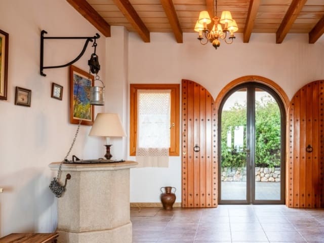 4 soverom Villa til salgs i Bunyola med svømmebasseng garasje - € 1 250 000 (Ref: 9534058)