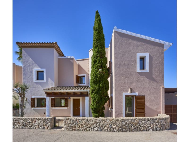 3 soveværelse Villa til salg i Santa Ponsa med swimmingpool - € 1.750.000 (Ref: 9534059)