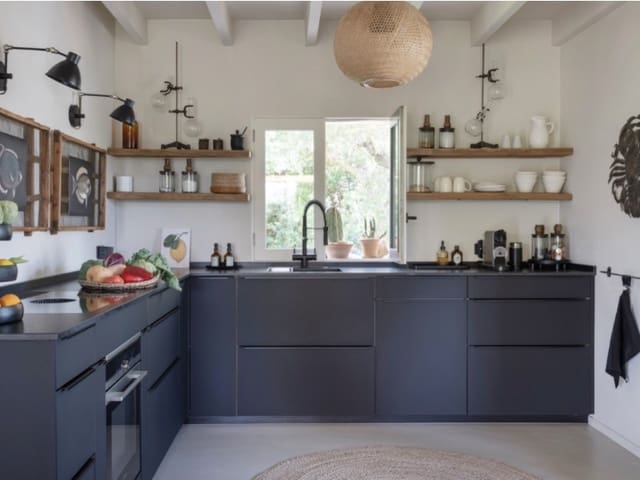 4 soveværelse Finca/Landehus til salg i Llubí med swimmingpool - € 2.750.000 (Ref: 9543458)