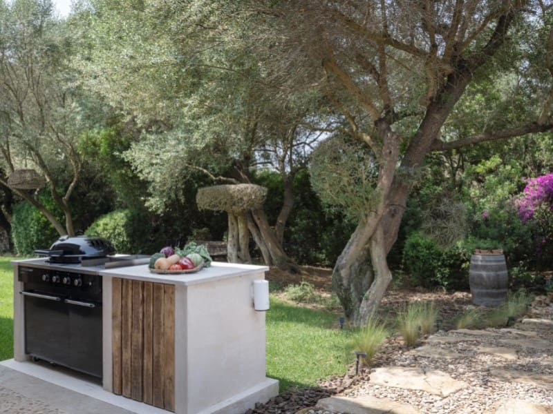 4 soveværelse Finca/Landehus til salg i Llubi med swimmingpool - € 2.750.000 (Ref: 9543458)