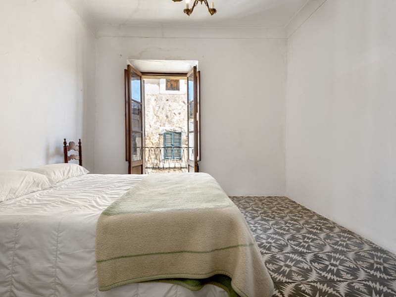 Chalet de 4 habitaciones en Alaró en venta - 460.000 € (Ref: 9543459)