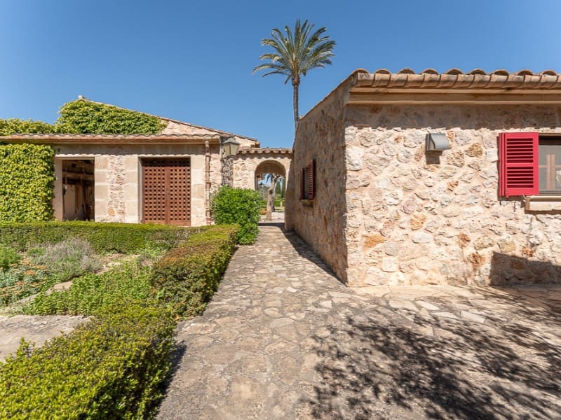 6 bedroom Finca/Country House for sale in Pollensa / Pollenca with pool garage - € 7,650,000 (Ref: 9565366)