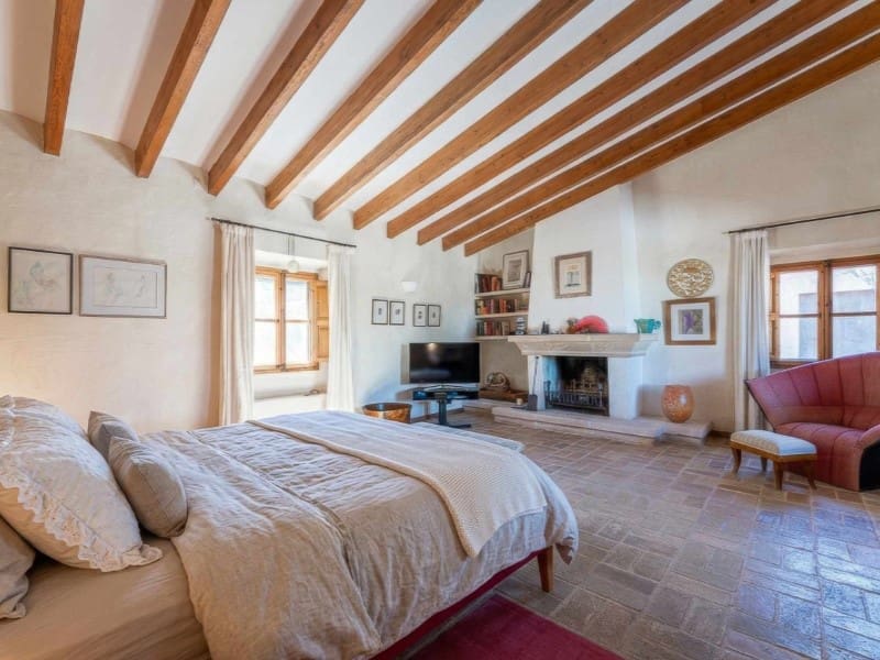 6 bedroom Finca/Country House for sale in Pollensa / Pollenca with pool garage - € 7,650,000 (Ref: 9565366)