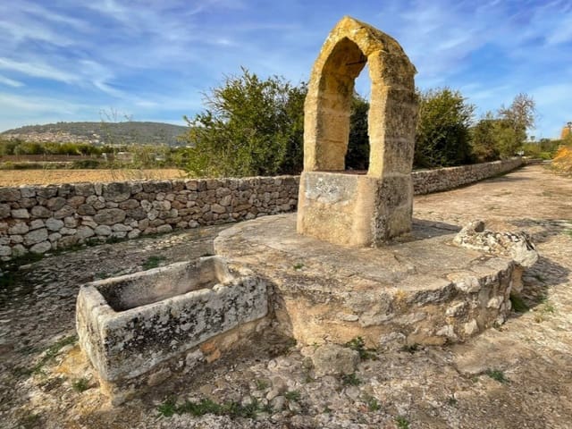 3 soveværelse Finca/Landehus til salg i Felanitx med swimmingpool - € 2.100.000 (Ref: 9568892)