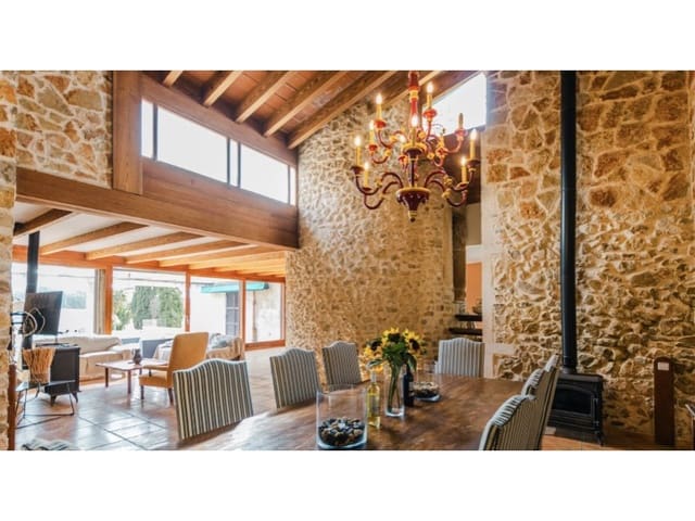 3 soveværelse Finca/Landehus til salg i Felanitx med swimmingpool - € 2.100.000 (Ref: 9568892)