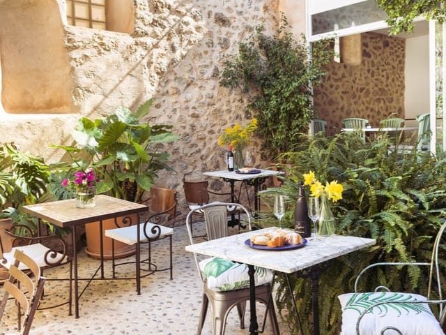 8 slaapkamer Villa te koop in Estellenchs - € 2.600.000 (Ref: 9571339)