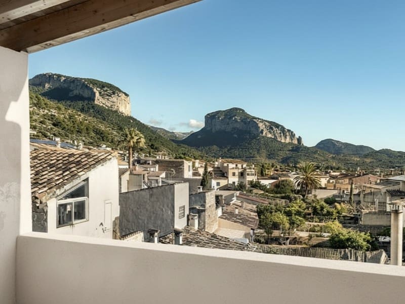 7 soverom Villa til salgs i Alaro - € 1 200 000 (Ref: 9596335)