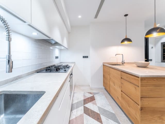 6 bedroom Apartment for sale in Son Armadans, Palma de Mallorca with garage - € 2,480,000 (Ref: 9596336)