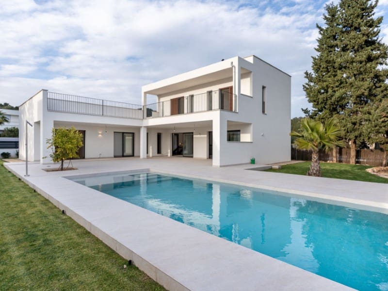 Chalet de 4 habitaciones en Sa Pobla en venta con piscina - 1.650.000 € (Ref: 9596337)