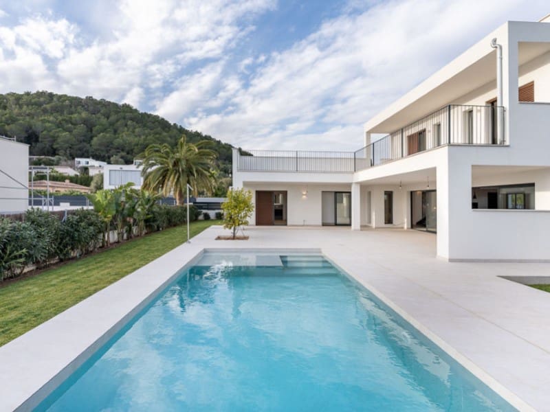 Chalet de 4 habitaciones en Sa Pobla en venta con piscina - 1.650.000 € (Ref: 9596337)