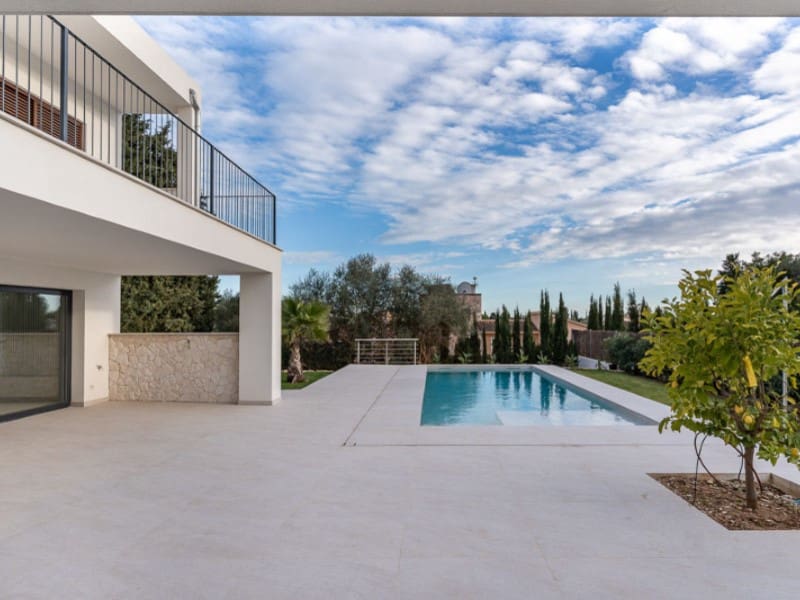 Chalet de 4 habitaciones en Sa Pobla en venta con piscina - 1.650.000 € (Ref: 9596337)