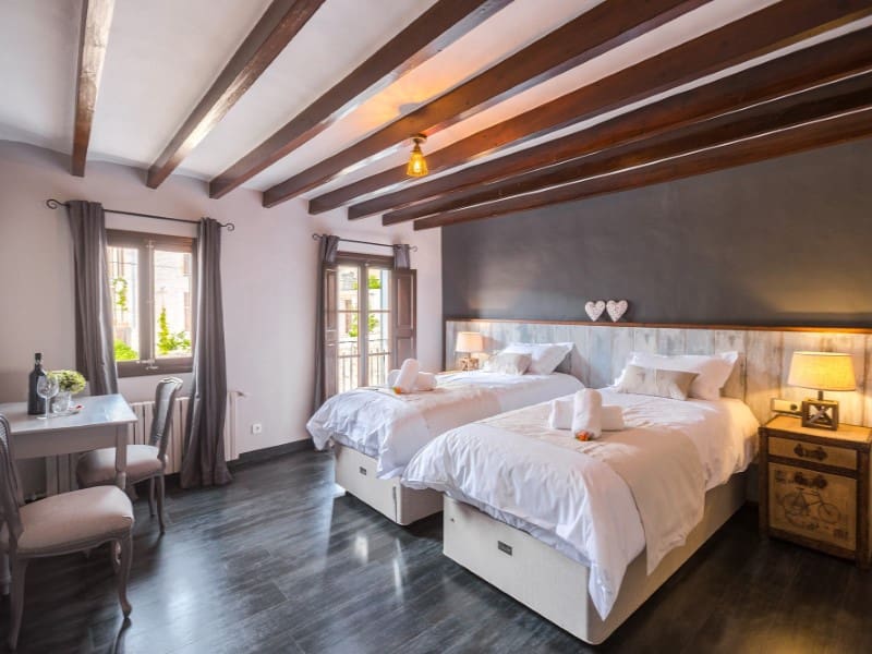 7 bedroom Villa for sale in Alaro with pool - € 2,800,000 (Ref: 9604905)