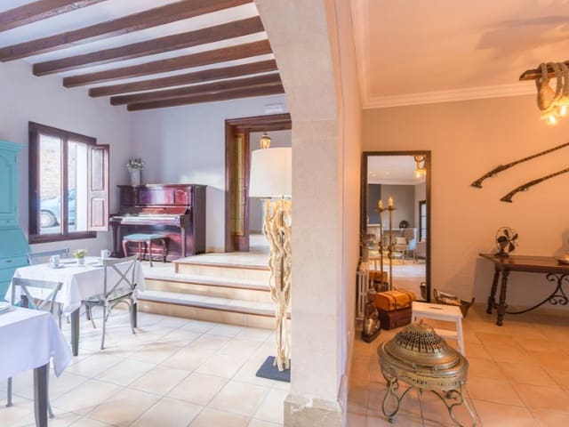 7 slaapkamer Hotel te koop in Alaró met zwembad - € 3.200.000 (Ref: 9604905)