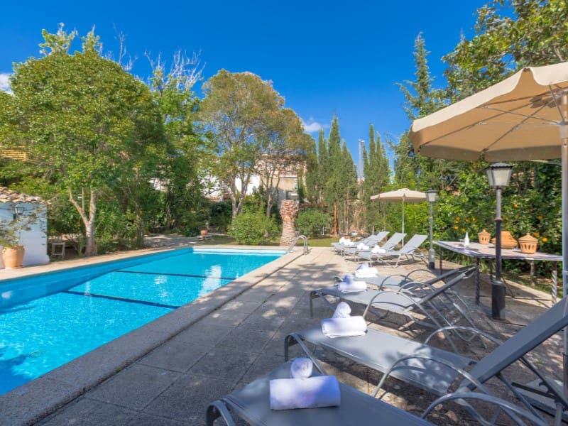 7 bedroom Villa for sale in Alaro with pool - € 2,800,000 (Ref: 9604905)