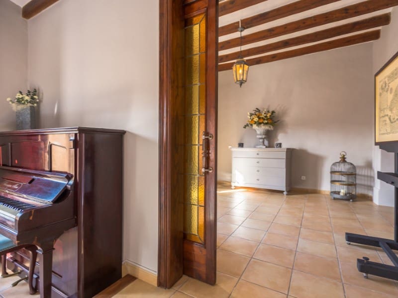 7 bedroom Villa for sale in Alaro with pool - € 2,800,000 (Ref: 9604905)