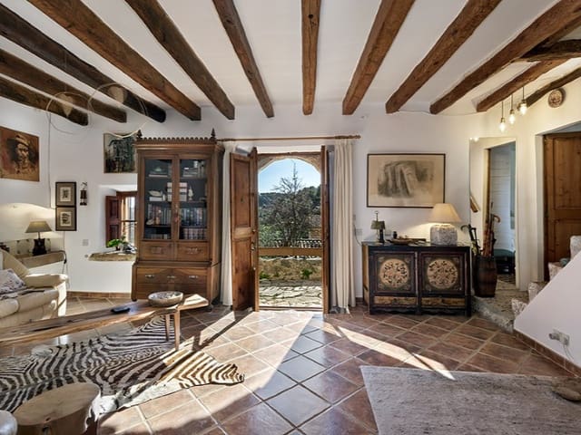 3 sypialnia Willa na sprzedaż w Mancor de la Vall - 1 370 000 € (Ref: 9608189)