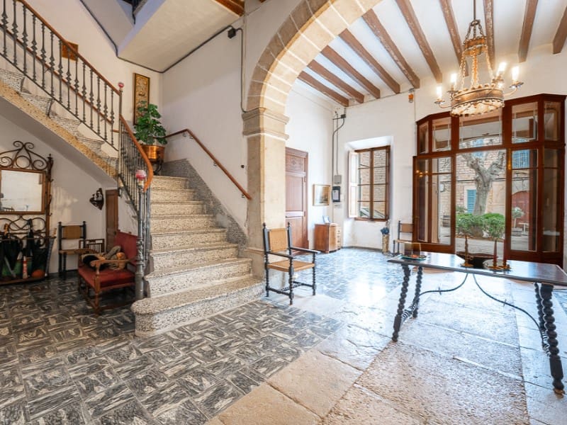 Chalet de 7 habitaciones en Binissalem en venta - 1.200.000 € (Ref: 9611376)