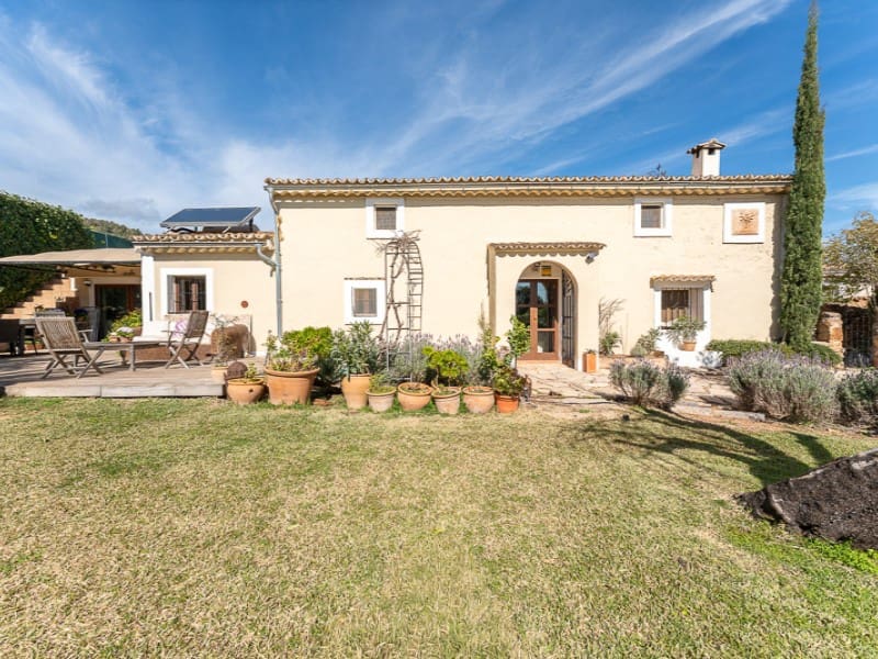 4 bedroom Finca/Country House for sale in Bunyola with pool - € 2,235,000 (Ref: 9630210)