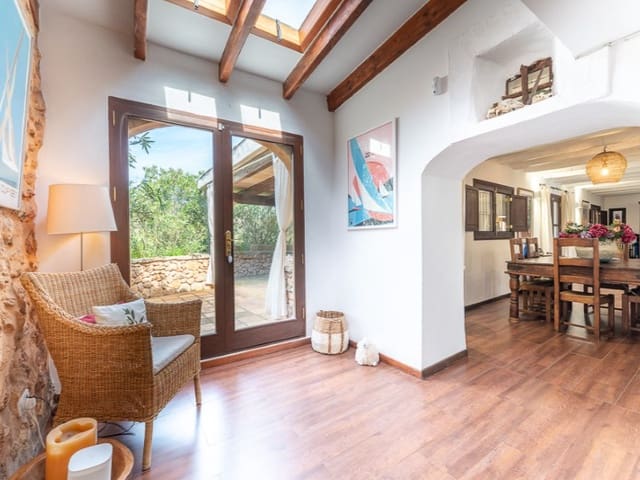 4 bedroom Finca/Country House for sale in Bunyola with pool - € 2,235,000 (Ref: 9630210)