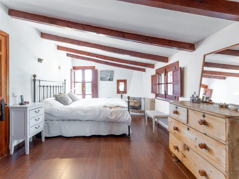 4 bedroom Finca/Country House for sale in Bunyola with pool - € 2,235,000 (Ref: 9630210)