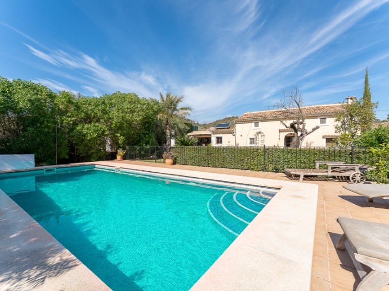 4 bedroom Finca/Country House for sale in Bunyola with pool - € 2,235,000 (Ref: 9630210)