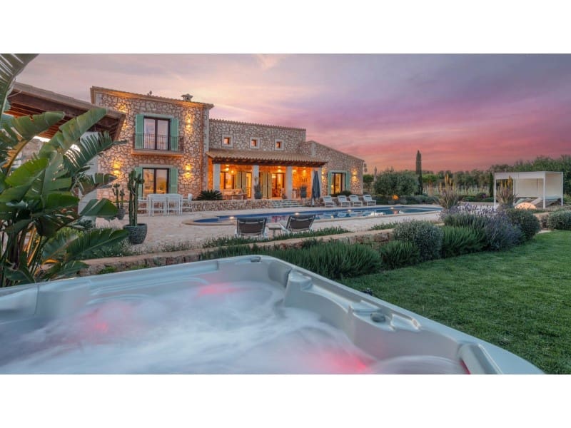 5 sovrum Finca/Hus på landet till salu i Porreres med pool garage - 4 450 000 € (Ref: 9634467)
