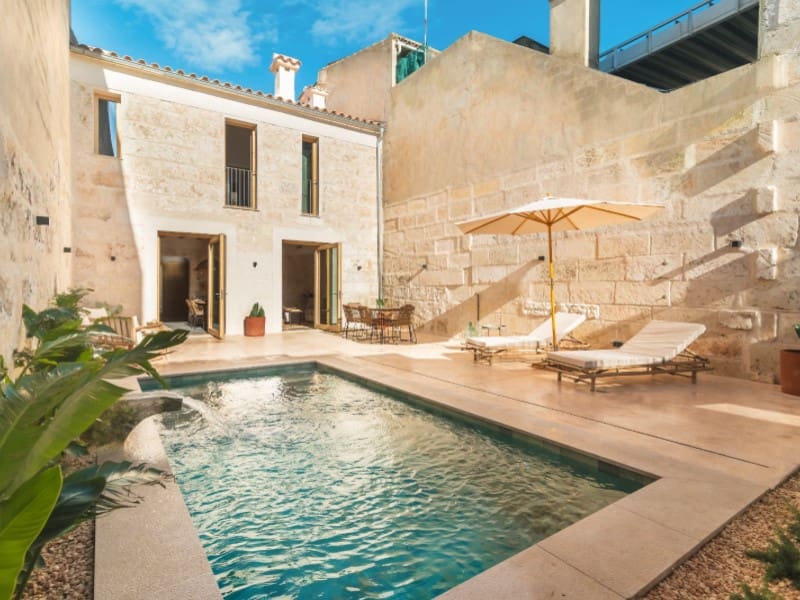 3 soveværelse Villa til salg i Muro med swimmingpool garage - € 995.000 (Ref: 9648018)