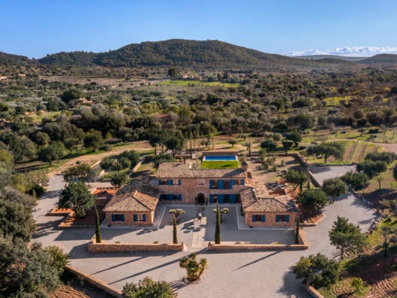 8 bedroom Finca/Country House for sale in Alaro with pool garage - € 8,400,000 (Ref: 9659310)