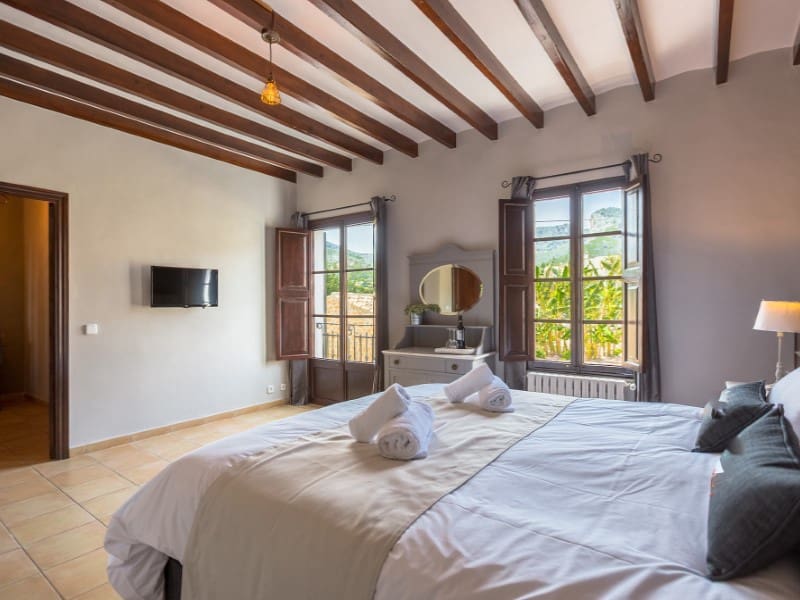 7 soveværelse Hotel til salg i Alaro med swimmingpool - € 2.800.000 (Ref: 9659311)