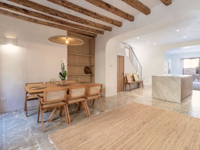 3 Zimmer Villa zu verkaufen in Alaró mit Pool Garage - 1.995.000 € (Ref: 9659312)