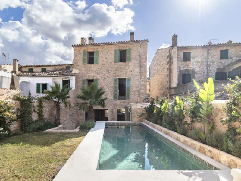 3 sovrum Villa till salu i Alaro med pool garage - 1 995 000 € (Ref: 9659312)