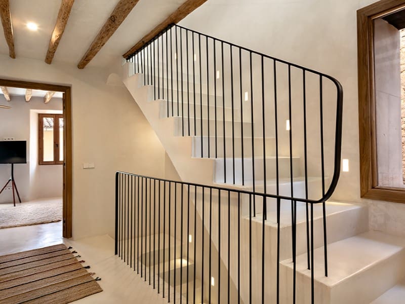 3 bedroom Villa for sale in Alaro with pool garage - € 1,995,000 (Ref: 9659312)