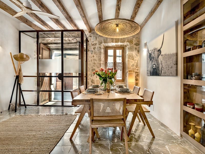 3 bedroom Villa for sale in Alaro with pool garage - € 1,995,000 (Ref: 9659312)