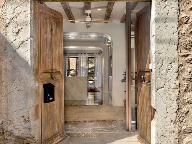 3 slaapkamer Villa te koop in Alaró met zwembad garage - € 1.995.000 (Ref: 9659312)