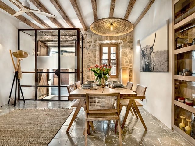 3 slaapkamer Villa te koop in Alaró met zwembad garage - € 1.995.000 (Ref: 9659312)