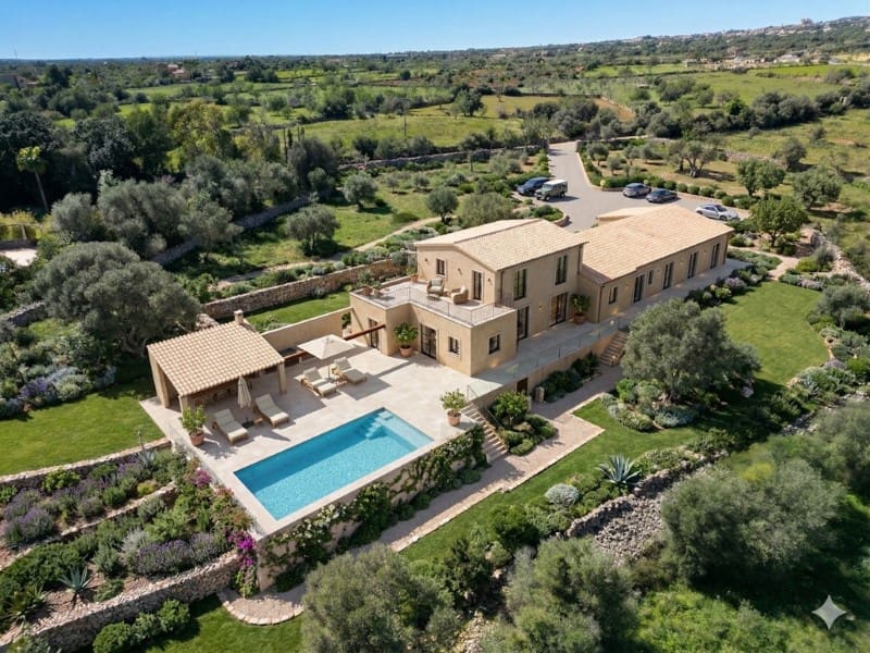 5 bedroom Finca/Country House for sale in Santanyi with pool garage - € 3,650,000 (Ref: 9670373)